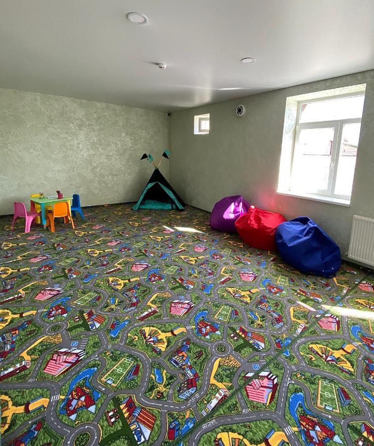 Hotel Dozari Korostyshiv Extérieur photo